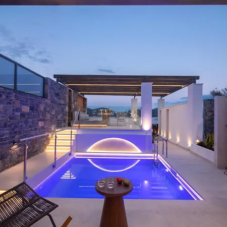 Riviera Villa *