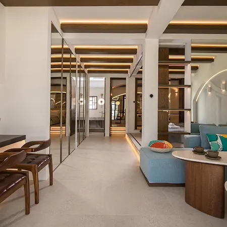 Riviera Villa *