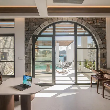 Villa Riviera *